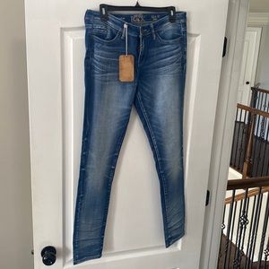 Buckle jeans